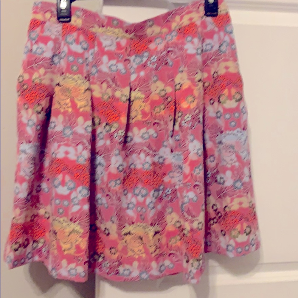 Bebe skirt